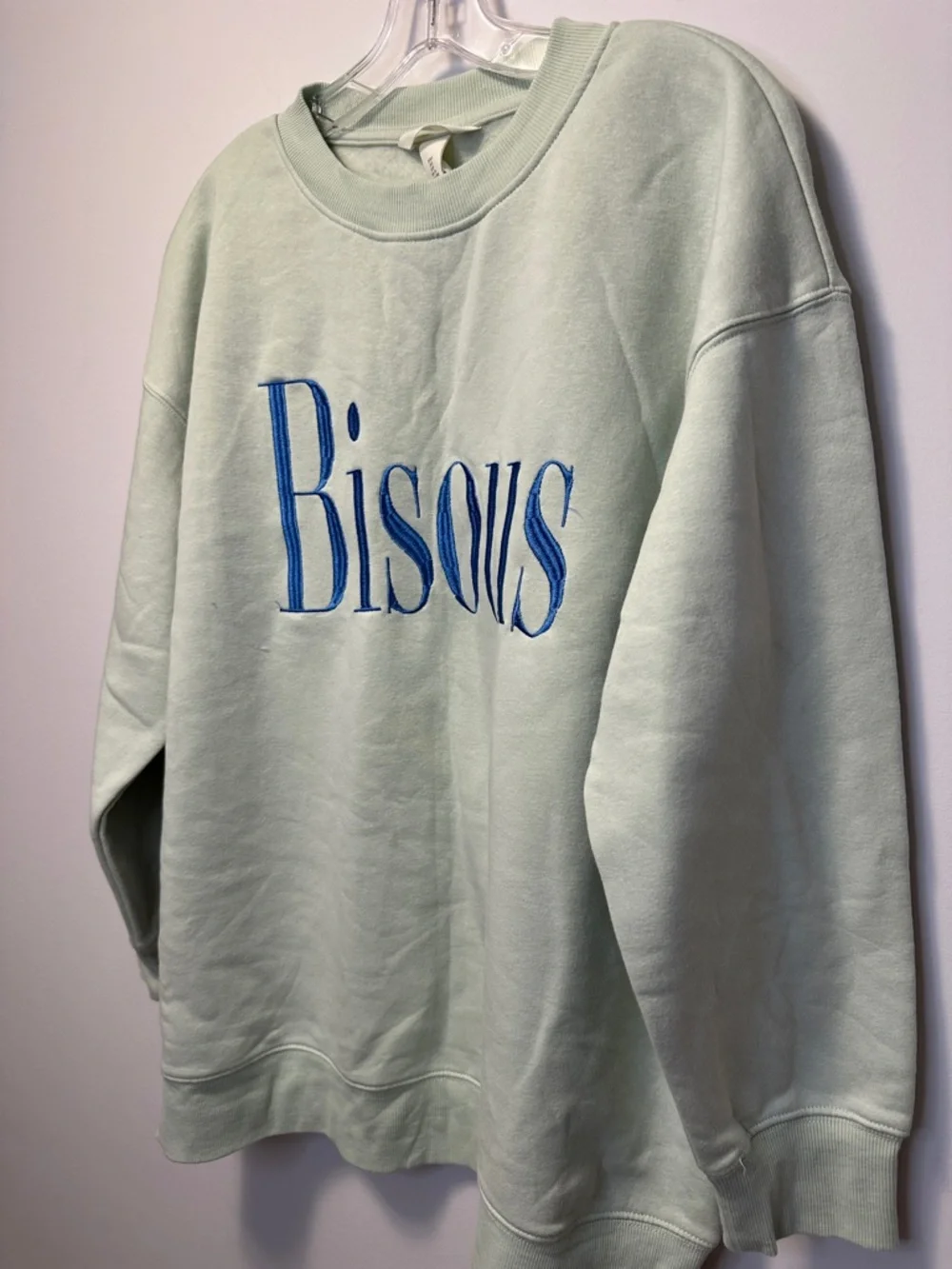 H&M Crewneck Oversized Bisous Graphic Print Long Length Mint Green Sweatshirt - Picture 4 of 8